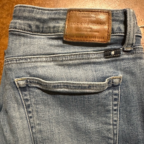 Lucky brand jeans. - Picture 3 of 4